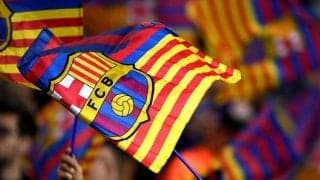 心臓と血管のデザインがかなり奇抜！青とえんじのカラーが際立つバルセロナのプレマッチジャージが発表