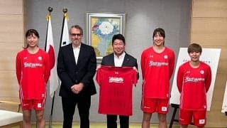 富士通レッドウェーブが川崎市長を表敬訪問…宮澤は「富士通のバスケを楽しいと思っていただけるように」