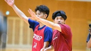 バスケ元日本代表主将が全国出場校にサプライズレッスン「ウインターカップで輝いて」