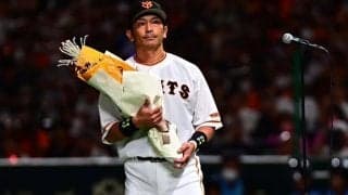 松田宣浩、「熱男」に“異例の感謝”　4万人が大合唱…引退スピーチで涙止まらず
