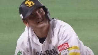 逃げるボールボーイ…連鎖する珍事が「お笑い番組」　スクイズから起きた“ミラクル”