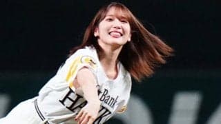 選手もデレる可愛さ「めっちゃニヤニヤ」　“女神”のガックリ投球「羨ましすぎる」