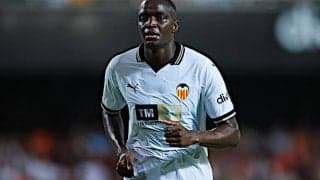 バレンシアDFディアカビがベティス戦で負傷…数週間離脱に