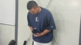 西武・山川穂高、騒動後初の公の場で謝罪　深々と頭下げ「妻と娘にも迷惑かけた」