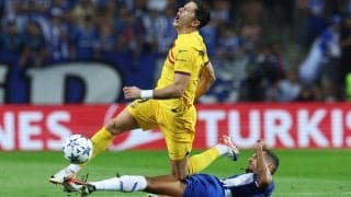 CLで負傷交代のレヴァンドフスキは左足首の捻挫、離脱期間は不明も経過を見守ることに