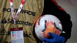 同点の後半ATに迎えた絶好機にボールを投げ入れたボールボーイが退場…クラブが謝罪