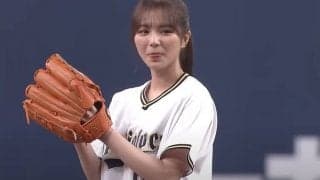 “奇跡のアイドル”が「可愛すぎる」　捕手仰天のハニカミ投球は「コントロール神やん」