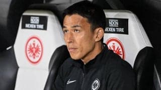 「ジワジワくる」「冨安に見える」長谷部誠をアメリカの卒アル風に再現！フランクフルト公式の投稿が話題「こっち系もカッコいいんだ…」