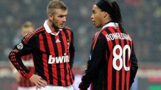 「2人のアイドル」ベッカムとロナウジーニョの2ショットが実現！F1カタールGPでの1枚が反響「2002年を思い出す」