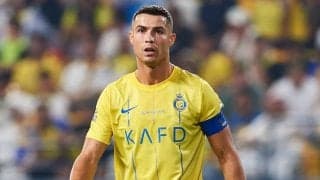 C・ロナウドに鞭打ち100回の刑罰が与えられる！？イランでの女性へのスキンシップが姦通罪だと指摘