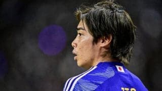 「えええ羨ましい」伊東純也からの試合球“サプライズプレゼント”にファン興奮！「一挙手一投足すべてがかわいい」「私も純也くんからボール受け取りたい」の声