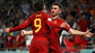 超高難易度！スペイン代表の遊び心満載のボール回しに称賛続々「えぐい」「こんだけ上手かったらサッカー楽しそう」