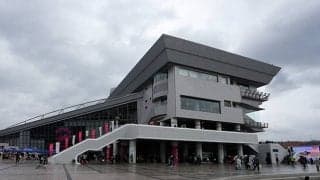 盛岡競馬場は今シーズンの芝競走をダートに変更 走路状態の悪化で