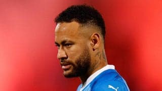 これは感動的！ 今季絶望の重傷を負ったネイマールにチームメイト＆サポーターが大きなサポートを示す