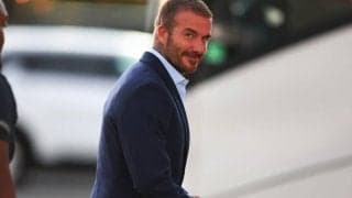 「なんて美しい光景」「理想的な親子」ベッカム氏が娘と共にチームのトレーニングを見学、まるで映画のワンシーンのような父娘ショットが大きな話題に「最もハンサムな男と、最も美しい女の子」