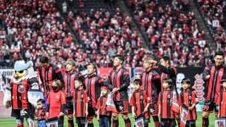 「にしてもカッコいいなこれ」J1札幌の今週末限定コラボユニフォームに賛辞の嵐！「画像の選手達がカッコイイ」「この写真まじでかっこいいなー」などの声が広がる