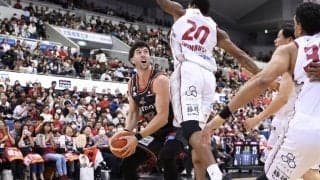 大阪が第1Qから猛攻を仕掛けて川崎にリベンジ…アンジェロ・カロイアロが26得点の活躍