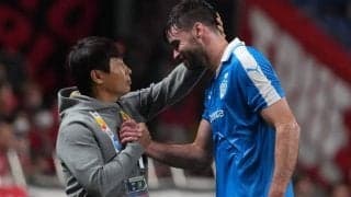 「なぜ誰も気づかない？」選手交代で12人がピッチに！ 韓国Kリーグの珍事に母国紙も嘆き「審判が招いた寸劇」