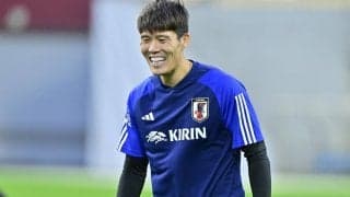 「公式のヘッダー冨安なってるて！」冨安健洋がアーセナルの公式SNSアカウントのヘッダーに起用される！「愛されてるのが伝わる」と粋な対応にファン熱視線