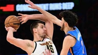 “40キロ差”のマッチアップに臨んだホルムグレン…「もう少し太るべき」とヨキッチは語る