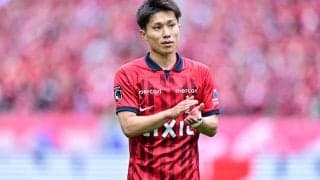 「かわいすぎかw」鹿島MF樋口雄太の誕生日“お祝いショット”がツッコミどころ満載！「後ろの舩橋と郁万」「仲間さんの渋々付き合っている感」「二二五かと」と感想続々