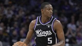 レイカーズ戦で足首を負傷したキングスのディアロン・フォックスが戦線離脱