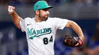 日本去った“優良右腕”が構想外に？　年俸たった1億円も…好投報われぬ可能性