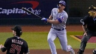 レンジャーズが初の世界一に王手　11得点の猛攻、ガルシア離脱も…元エ軍左腕好投