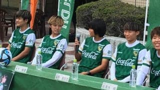 ベレーザがWEリーグ開幕へ向け激励会実施！オリジナル選手カードの配布や商店街訪問も