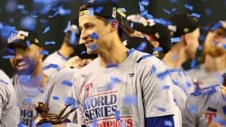 美人妻と抱き合い喜び「最高の2人」　ラブラブのMVP夫妻…ファンも思わず嫉妬