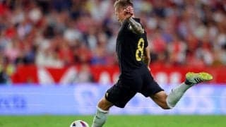 キックの名手クロース、“バスケットゴール”に直接沈める妙技にファン驚愕「スナイパーだ」「ボールは彼の言うことを聞く」