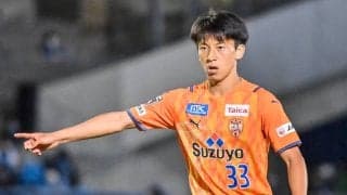 「胸熱すぎるやん!!!」ブラジルで奮闘中の松岡大起の元指揮官との“再会肩組みショット”が「泣ける」と話題！「いいお写真」「ゼ将やんけ!頑張れ松岡!」の声