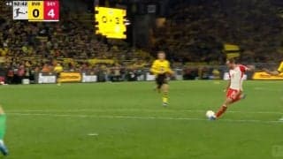 化け物かよ！「エグすぎる」「キーパーはどうしようもない」“普通じゃない”シュートを叩き込んだ瞬間　2戦連続ハット達成！ケインが10試合15ゴールで得点ランキング単独1位