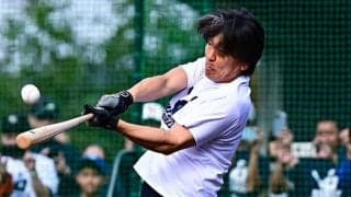 49歳でも変わらぬスイング「やっぱエグい」　弾道は健在…松井秀喜氏の豪快打球に驚愕の声