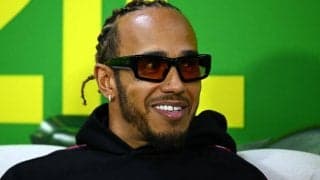 F1ドライバー、ハミルトンがアンブロ製ブラジル代表ウエアで登場！懐かしさや星の数に注目集まる「芸術作品」「いいセンス」