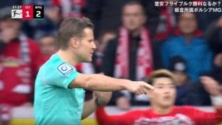 「地獄に落ちた」「もったいない！」堂安律がア然… GKブチギレ！ペットボトルを投げつけた　PKストップ→蹴り直しから失点する痛恨ミスの瞬間