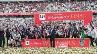 「サッカー界の大谷翔平」「また涙が出て来る」ルヴァンカップで初タイトルの福岡に冨安健洋から祝福の花、ファンは感動「素晴らし過ぎる人間性」