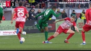 「ギャーッ！」スタジアムに響く断末魔の叫び “一発退場レベル”の強烈ローキックが直撃してKO　ヒザから崩れ落ちる危険シーンが物議を醸す