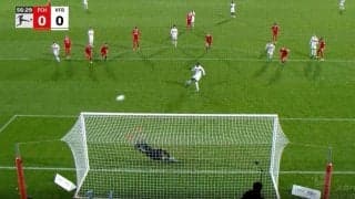 サポーターがブチキレ！「嘘だろ」「どこ蹴った？」 ゴールのはるか上に打ち上げた“PK大失敗” 偽名と年齢詐称で出場停止された“謎の男”がやらかした衝撃シーン