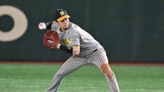 日本一阪神が席巻！三井ゴールデン・グラブ賞で注目を集めた二塁手部門