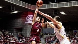 川崎ブレイブサンダースが“サンダー”対決を制して5連勝…藤井祐眞と辻直人が得点の奪い合い