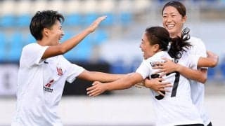 清家貴子がハットに19歳高塚映奈が初ゴール！6発大勝の浦和L、3戦20得点の圧巻3連勝で決勝へ【AWCC】