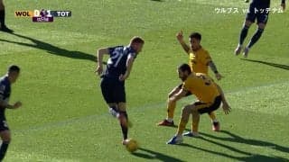 後ろにも目をつけたのか⁉  開始3分、DF2人を見事に欺く“おしゃれ過ぎ”ヒールパスがいきなり炸裂！スパーズの先制点を生み出したスウェーデン代表の美技にスタジアム騒然