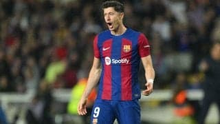 握手拒否は「完全な事故だった」、レヴァンドフスキが騒動となったヤマルとの問題に言及