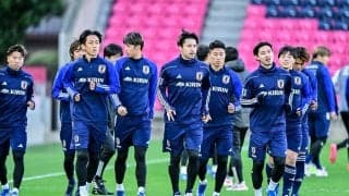 「ぜんぜん初招集感がないんだけど(笑)」サッカー日本代表初招集のMFの写真に反応続々！「いい笑顔」「似合ってるよ」などの声
