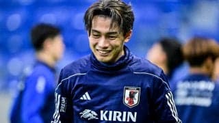 「めちゃくちゃ良い先輩」上田綺世が後輩に施した漢気あふれる行動が「素敵すぎる!!」と大絶賛！ 日本代表の練習中の光景に「思わず声が出る素晴らしい写真」の声