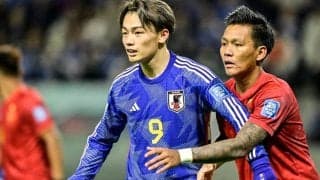 「意味不明で笑う」「角度スゴイ！」サッカー日本代表FW上田綺世、「厳しい角度からの“高難度”ワンタッチシュート」をファン絶賛！ 堂安律からのスルーパスを流し込む