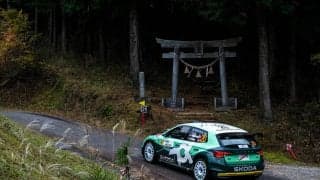 WRCジャパン：WRC2はアンドレアス・ミケルセンが首位を守って最終日へ
