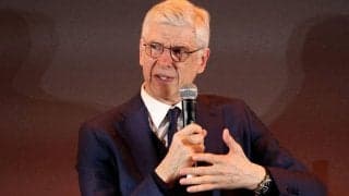 オフサイドのルールを大幅変更？ ヴェンゲル氏が提案した「体の一部」から「全部」に変更をIFABが検討か…誤審被害も大幅に減少か