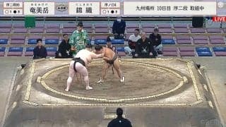 これも取組中 攻め手が見当たらない序ノ口＆序二段力士、ピタリ止まってしばらく“静止画”